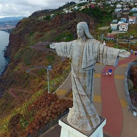 Dos Amores Canico (Madeira)