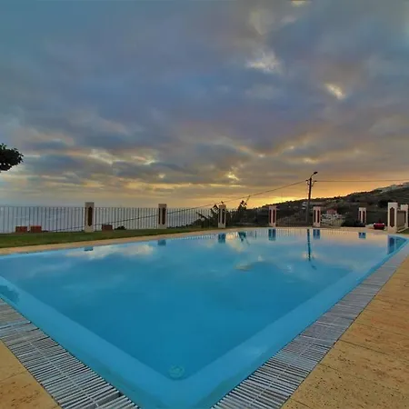 Dos Amores Canico (Madeira)