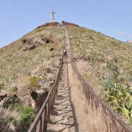 Dos Amores Villa Canico (Madeira)